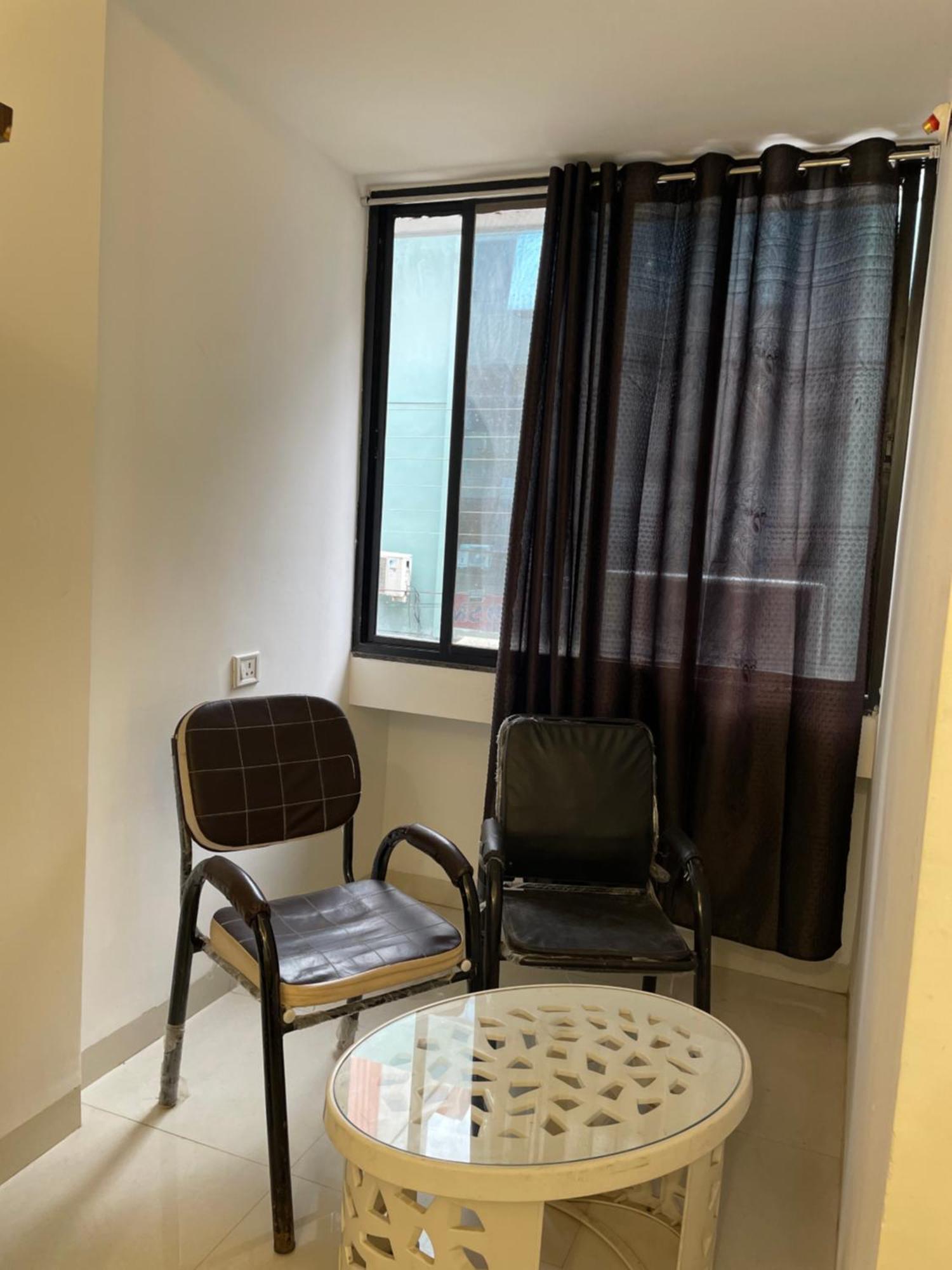 Hotel Kiwi Inn Vijaynagar Scheme 78 印多尔 外观 照片