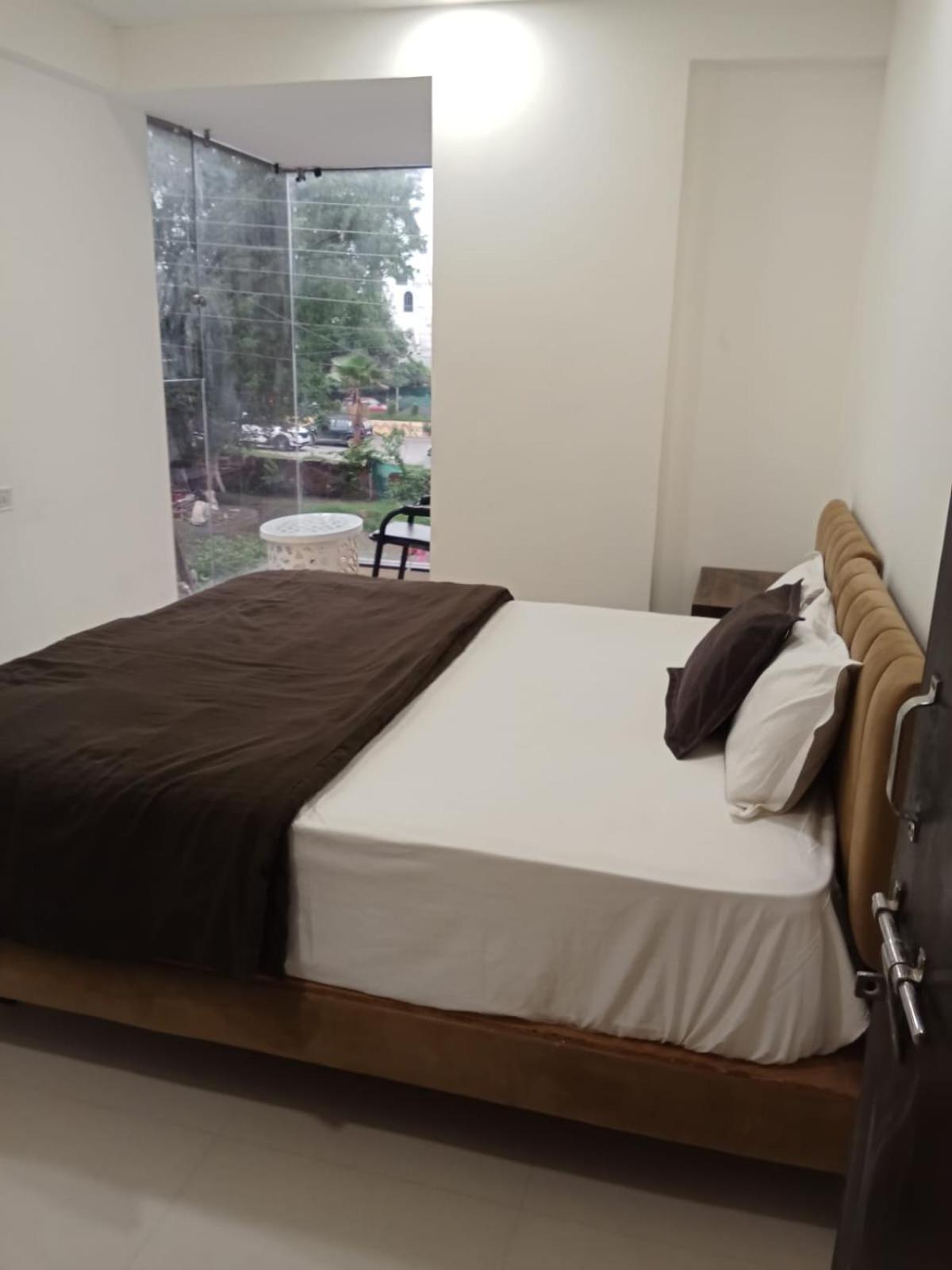 Hotel Kiwi Inn Vijaynagar Scheme 78 印多尔 外观 照片